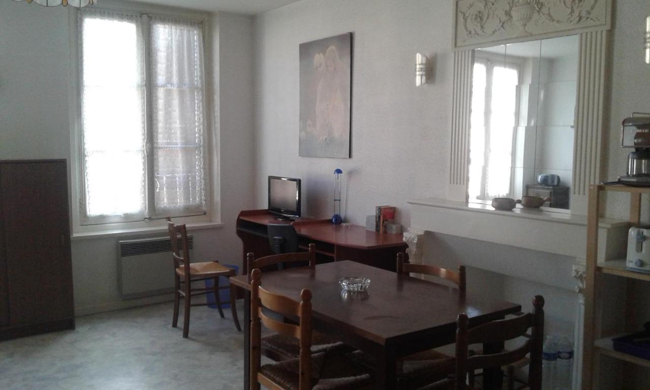 Le Sultan Du Theron 3Em Etage Appartement Le Puy-en-Velay Buitenkant foto